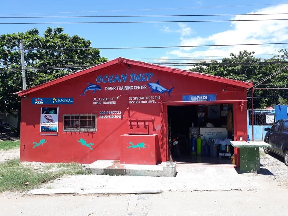 Ocean Deep Diving Center