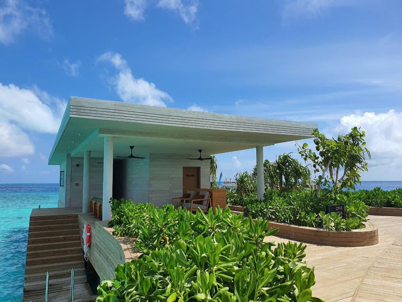 Euro-Divers Alila Kothaifaru