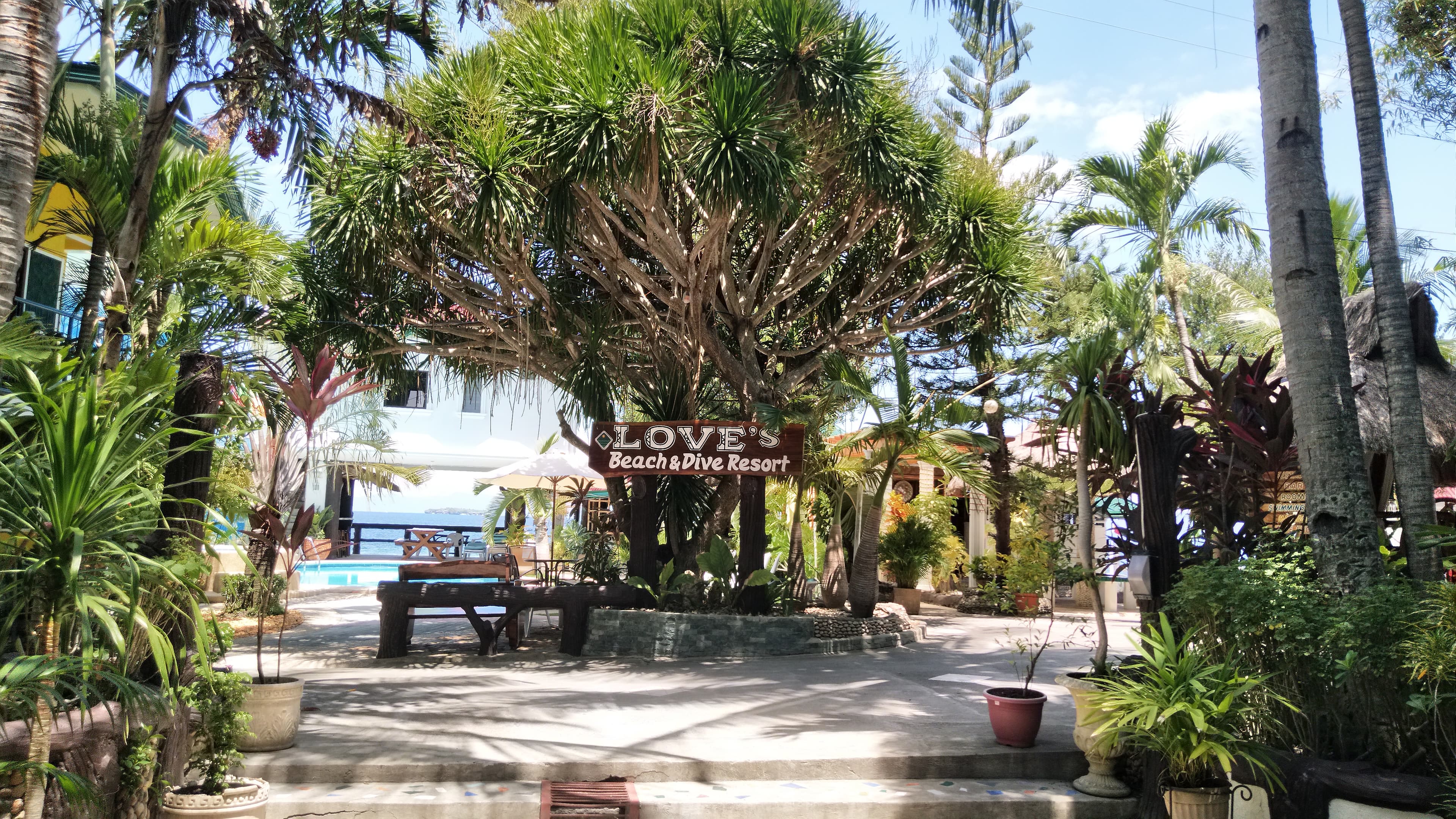 Love's Beach &amp; Dive Resort