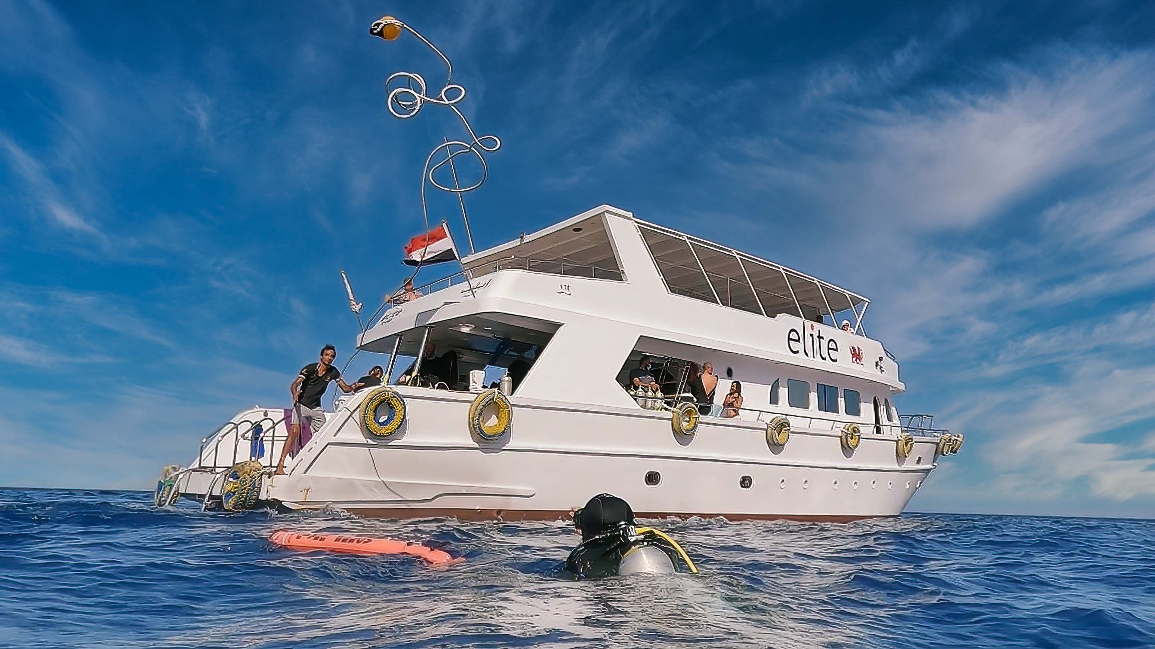 Divers United (Elite Diving)