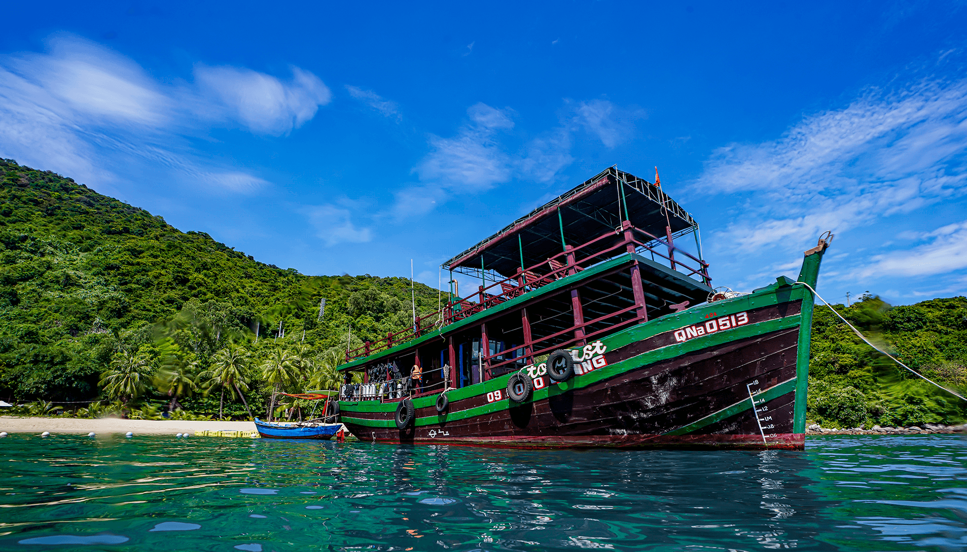 Cham Island Diving Center