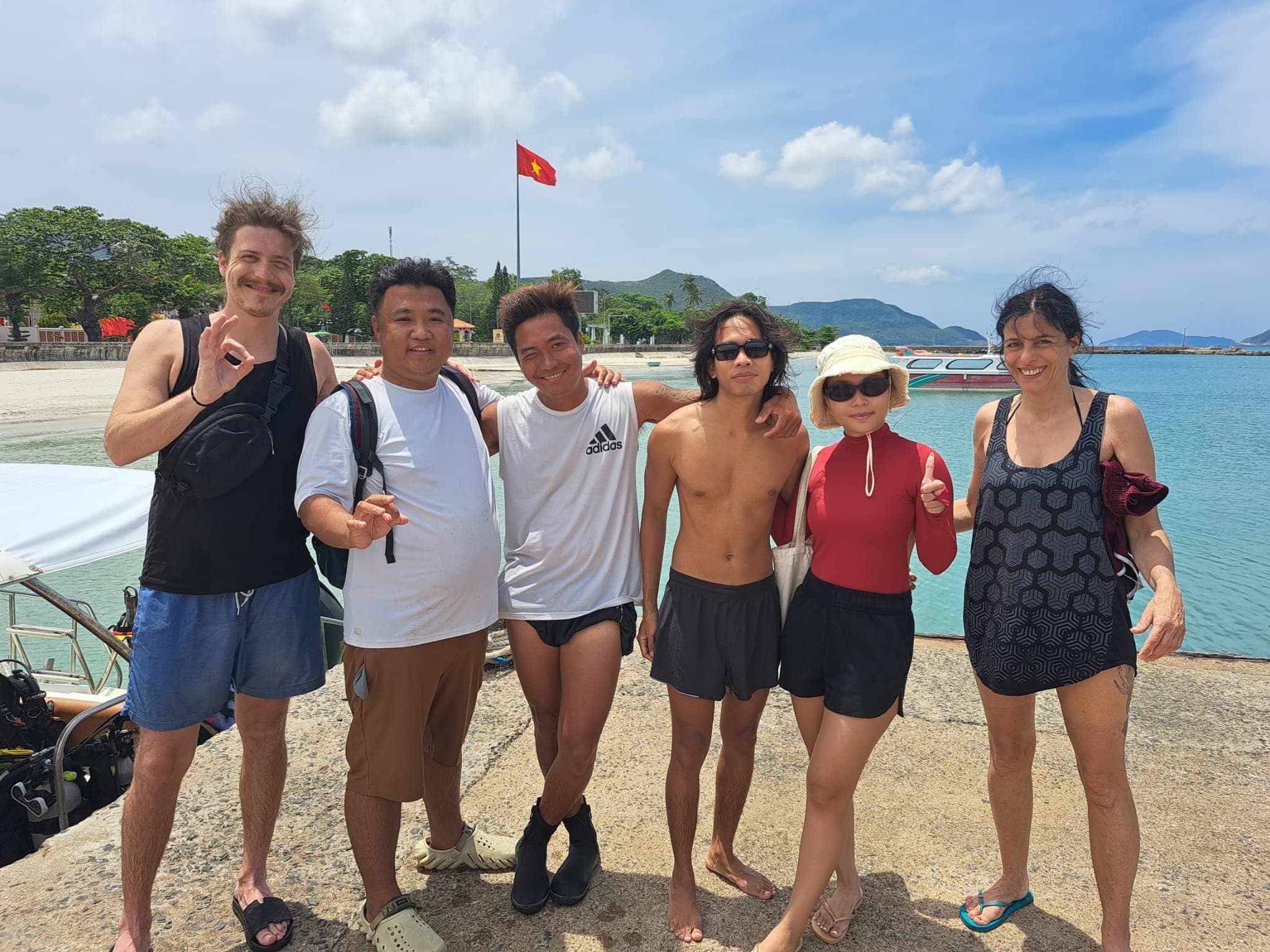Amadive Dive Center Con Dao Island