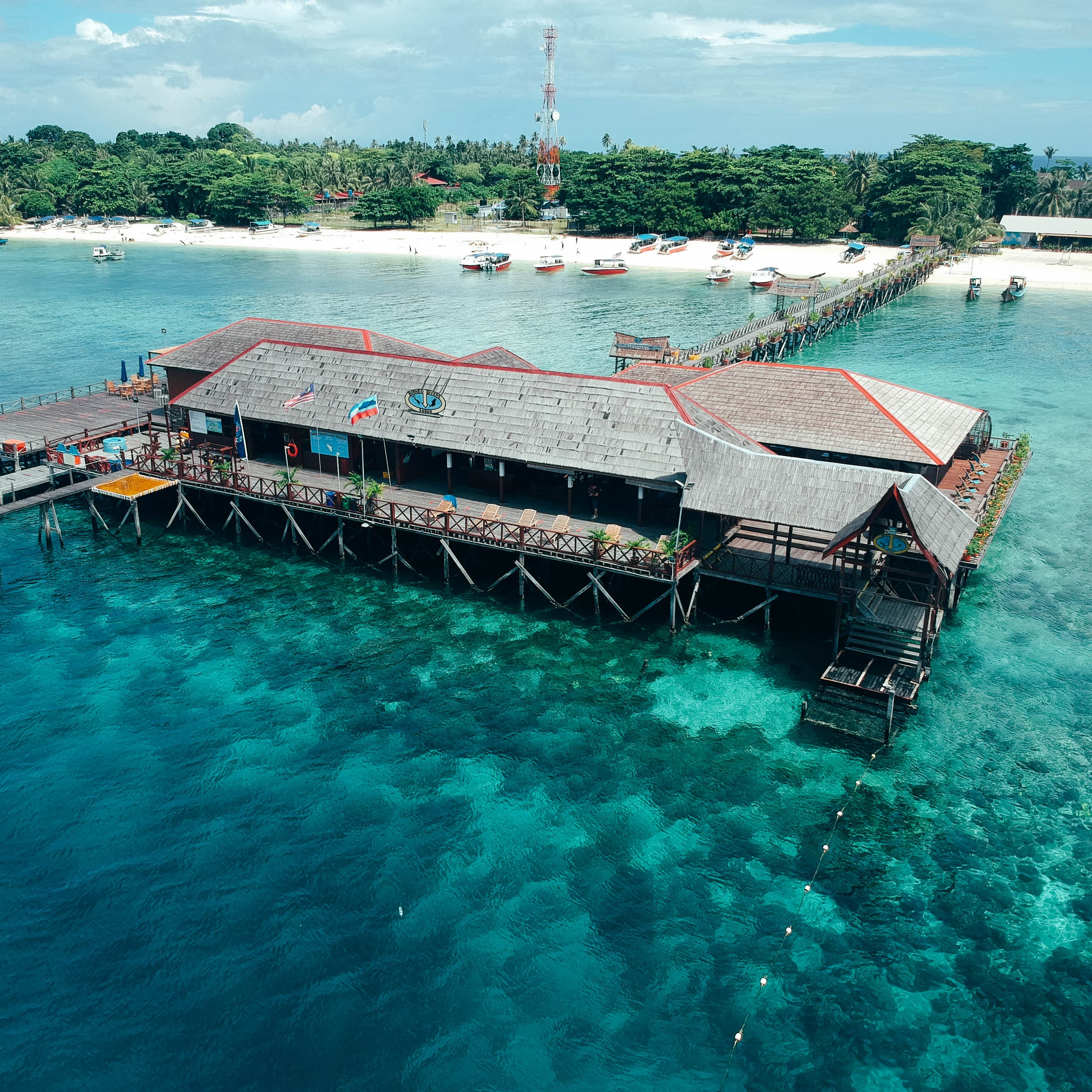 Borneo Divers &amp; Sea Sports Sdn Bhd