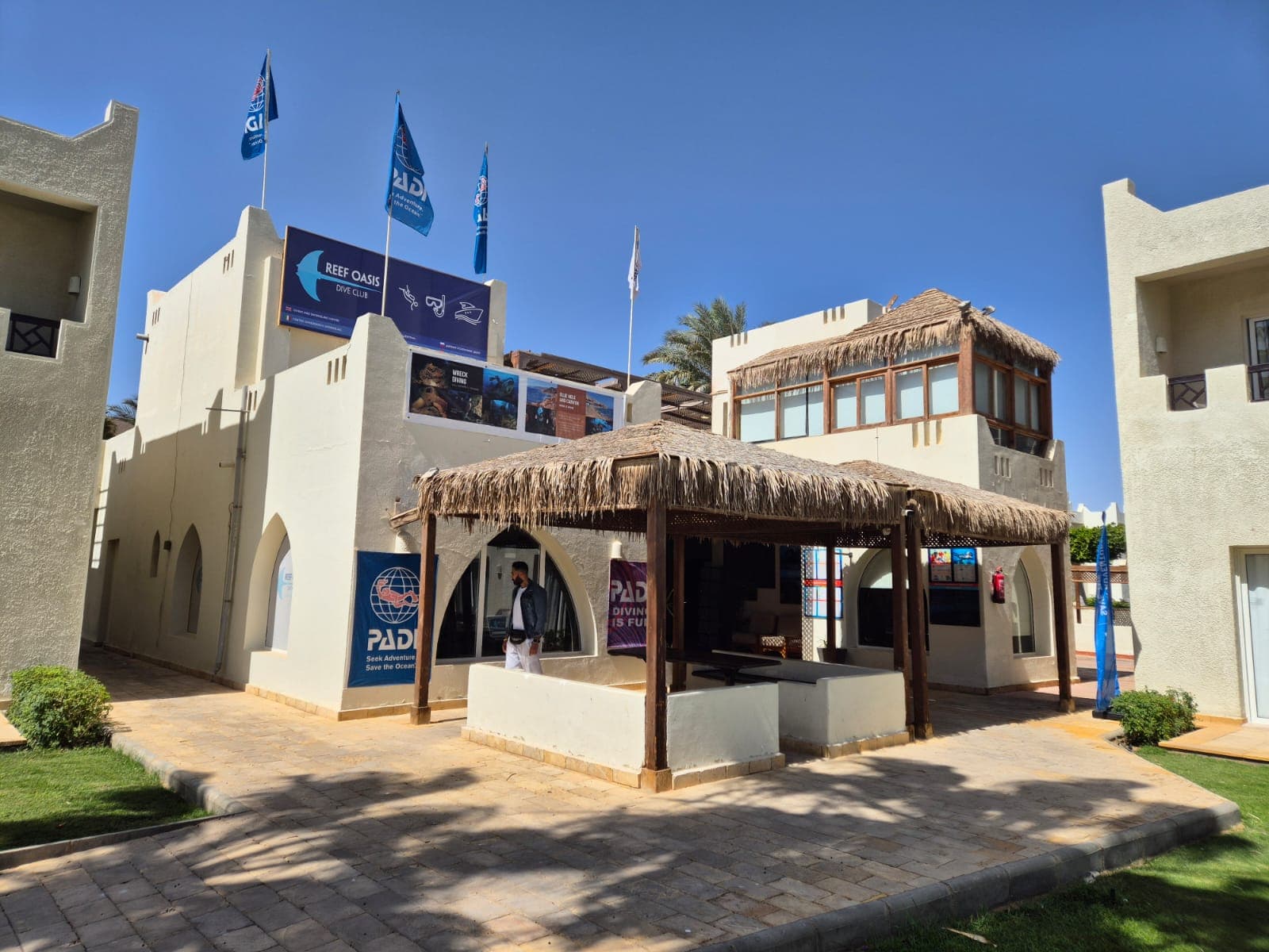 Reef Oasis Dive Club - Reef Beach