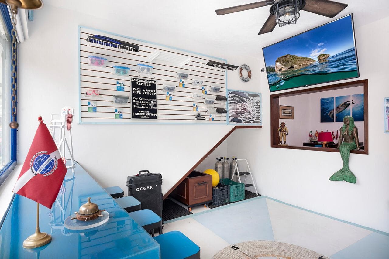 Banderas Scuba Republic Malecon Zone