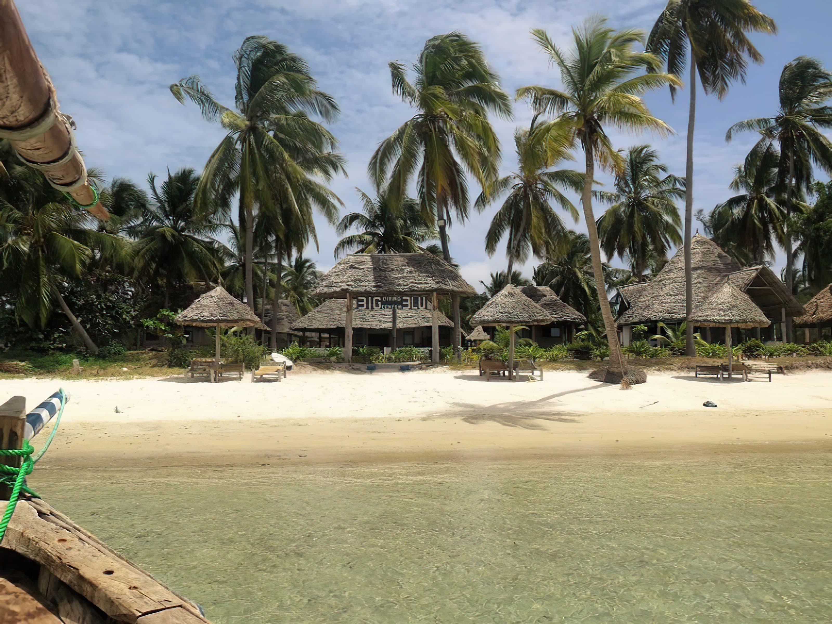 Big Blu Mafia Island Dive Centre