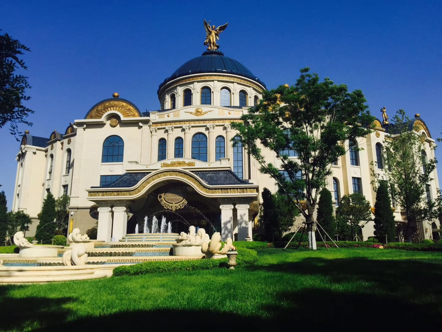 Qingdao Dongao Diving Center