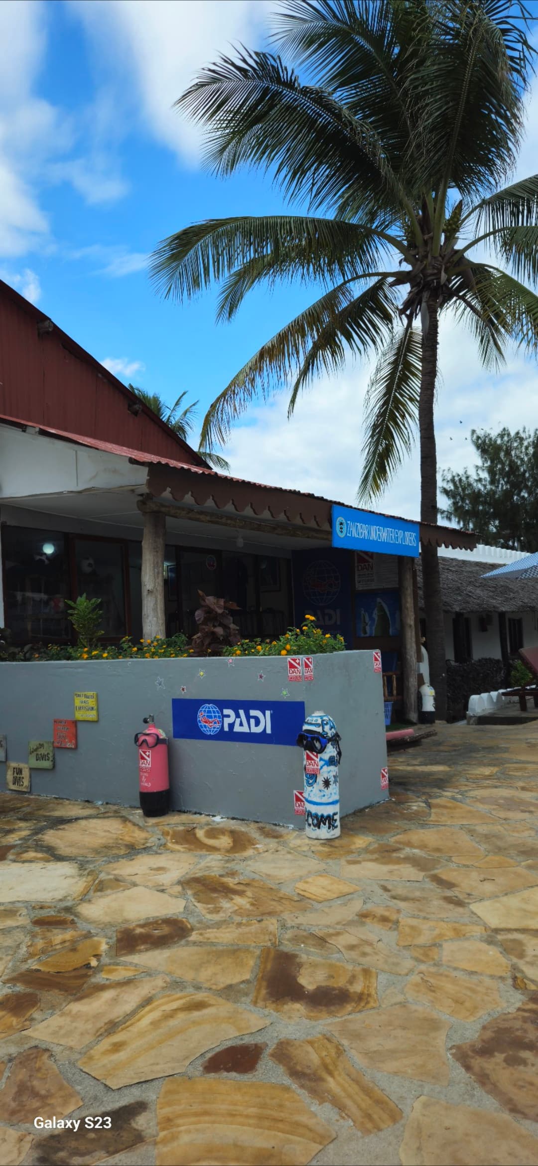 Zanzibar Underwater Explorers